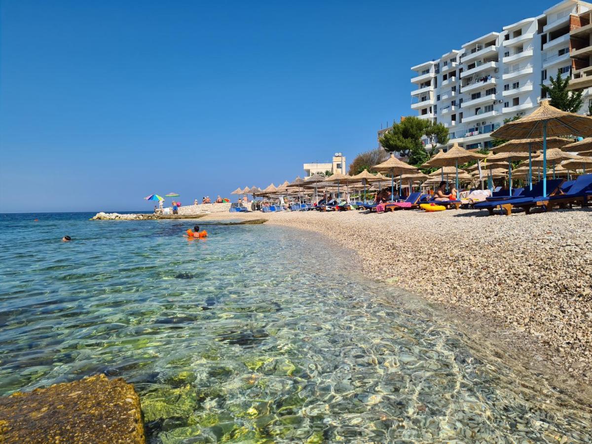 Ortus Hotel Sarandë Exterior foto